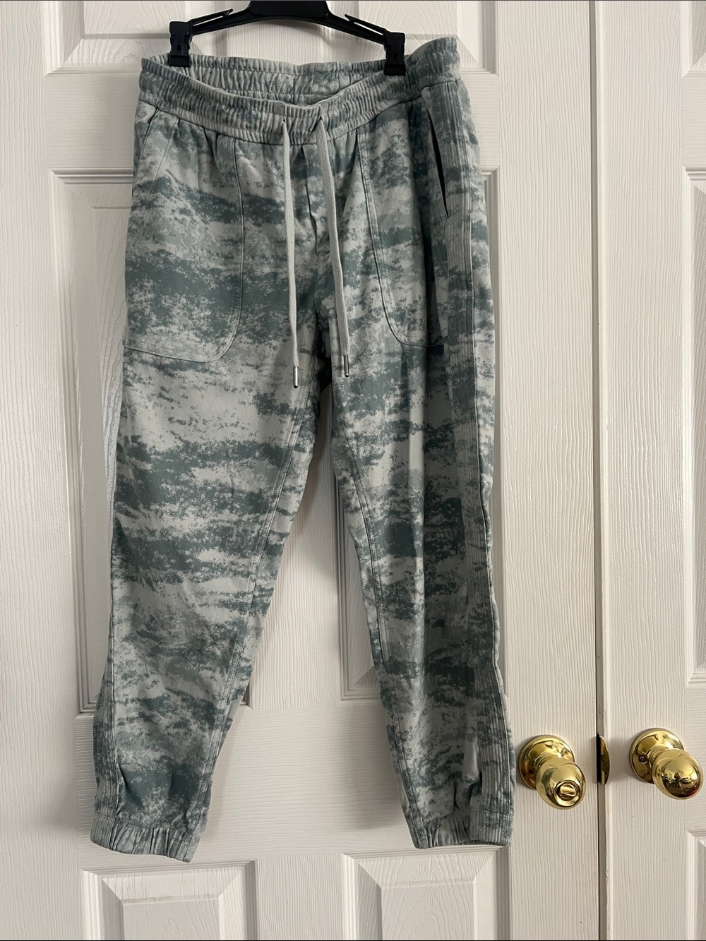 Athleta Green and Gray Camouflage Joggers
